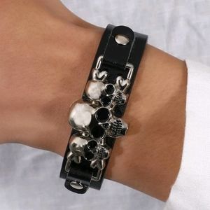 Black vegan leather skull bracelet NEW